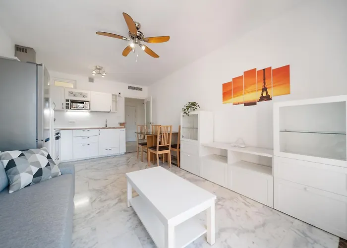 Costa Nagueles Apartamento *